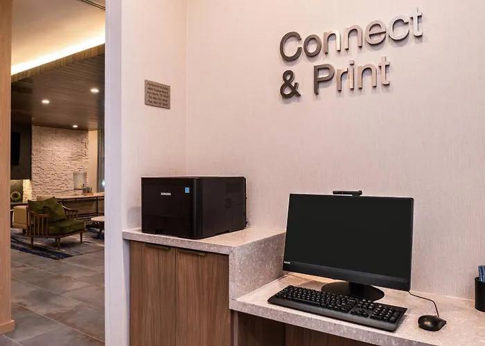 Fairfield Inn & Suites By Marriott Fort Worth Southwest At Cityview