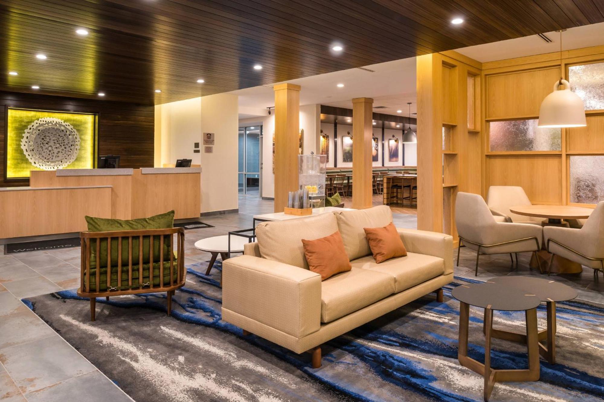 Fairfield & By Marriott Worth Southwest At Cityview Hotel