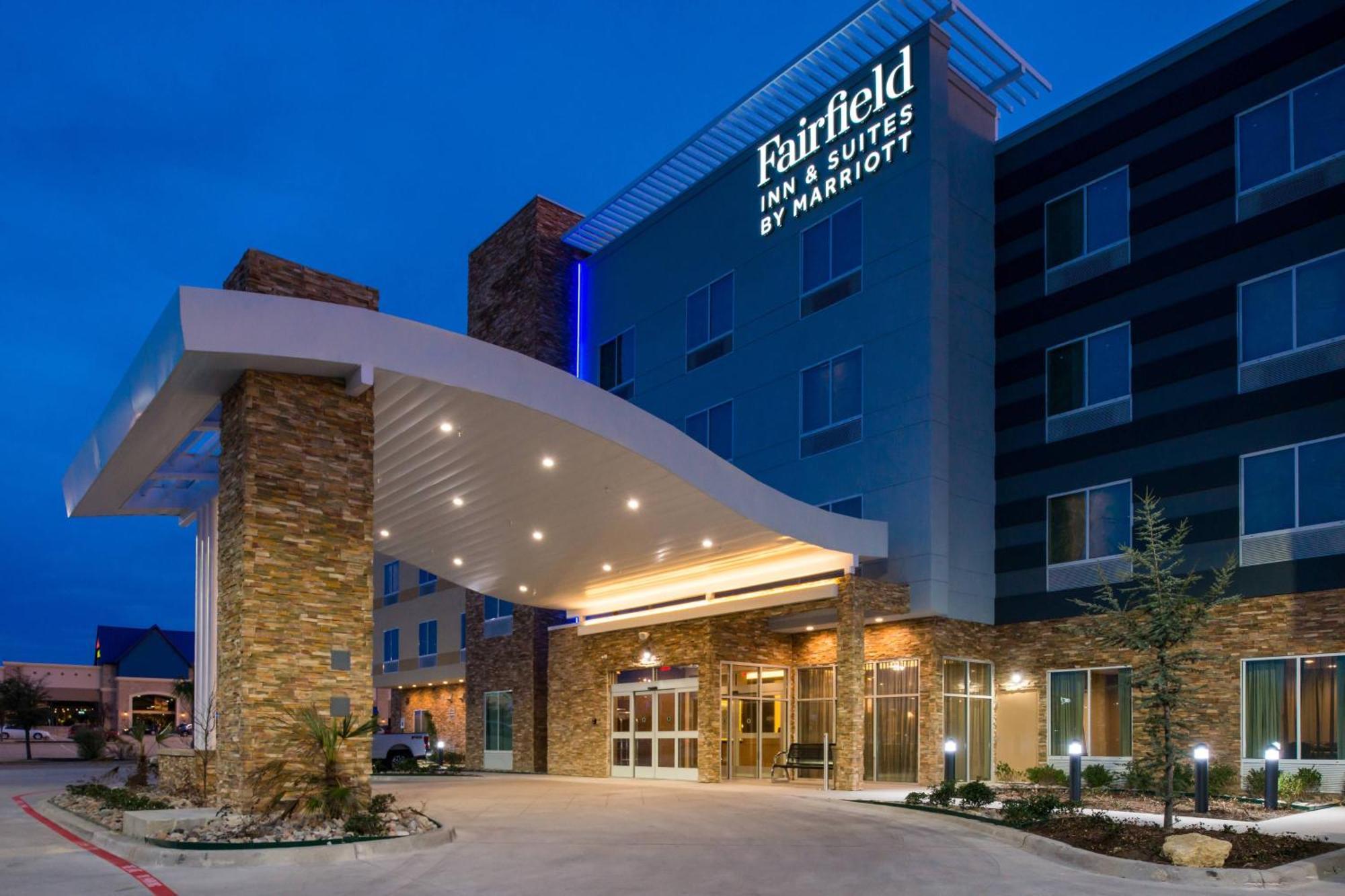 Fairfield & By Marriott Worth Southwest At Cityview Hotel Fort Worth