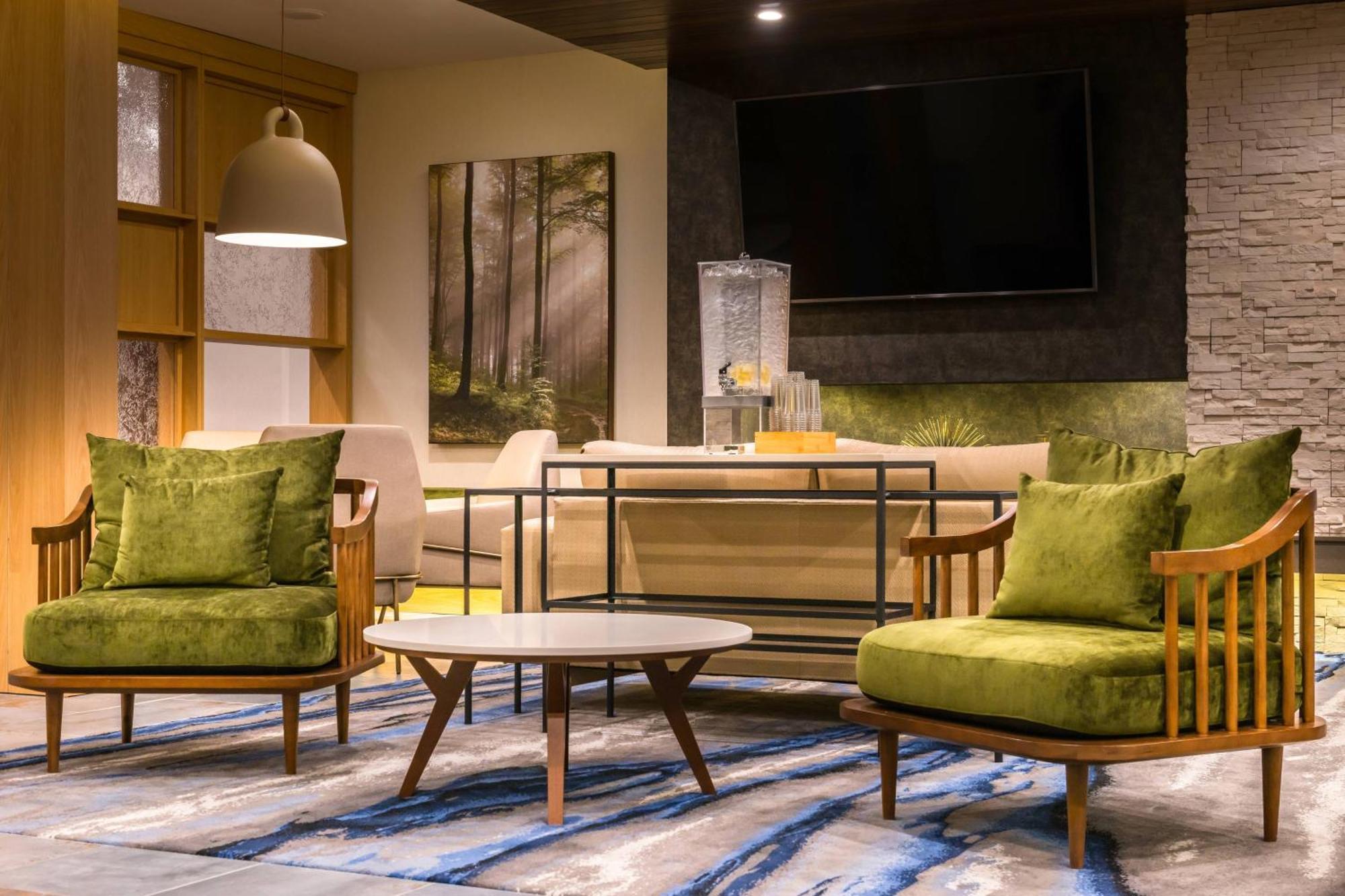 Fairfield & By Marriott Worth Southwest At Cityview 3*